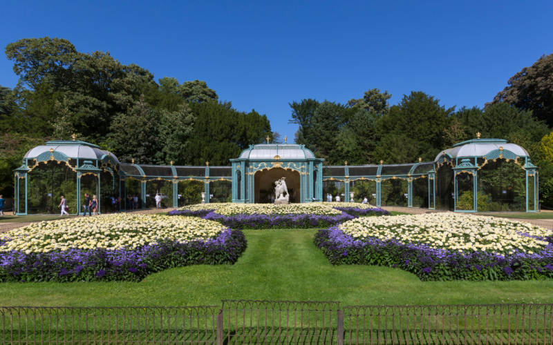aviary-bedding-visitors-3000-1875
