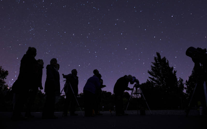 stargazing-3000-1875-ntimages-steve-sayers