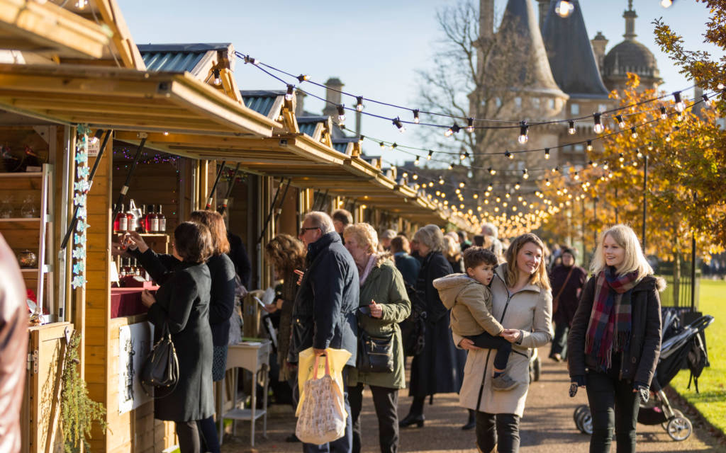 Download Christmas Fair 2020 Waddesdon Manor Yellowimages Mockups