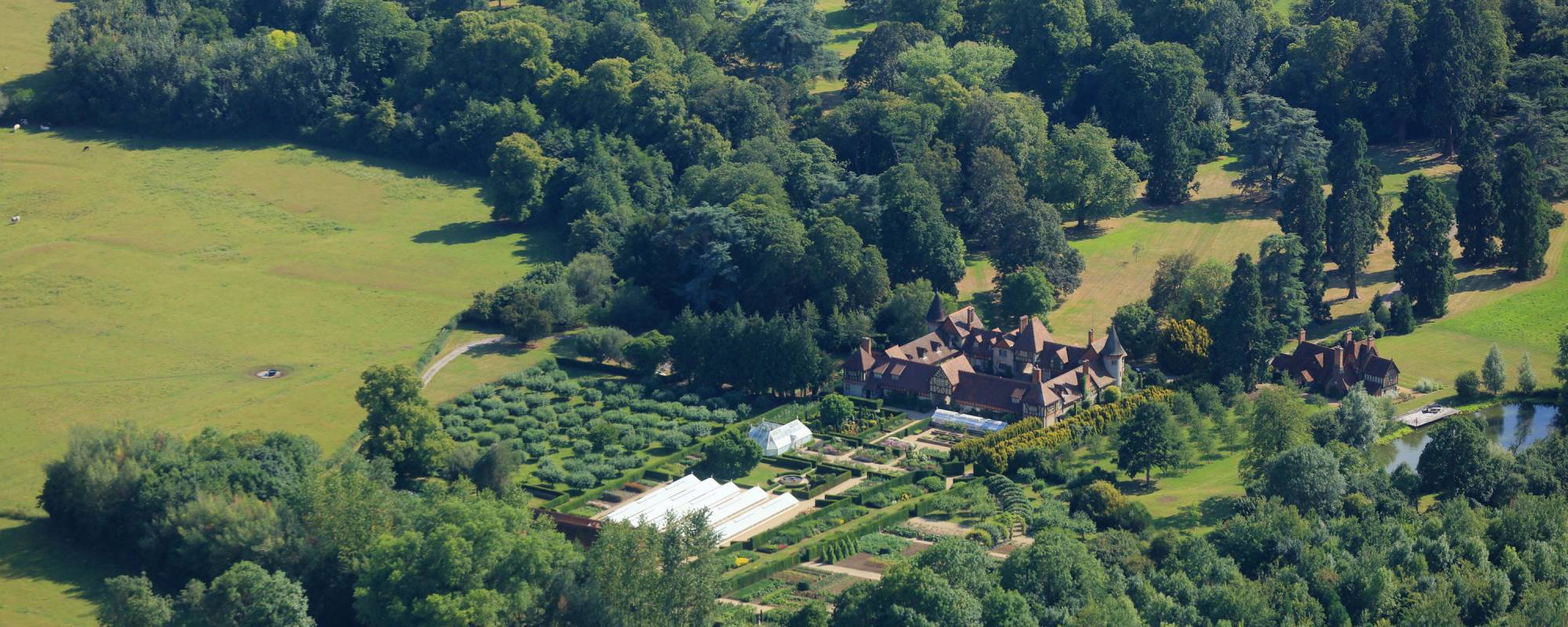 Aerial view of Eythrope estate